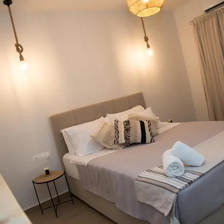 Iroko Naxos Semi-basement *